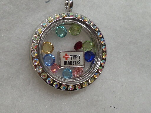 ROUND AB Type1 Medical Alert Heart Floating Locket Necklace ROUND AB Type1 Medical Alert Heart Floating Locket Necklace