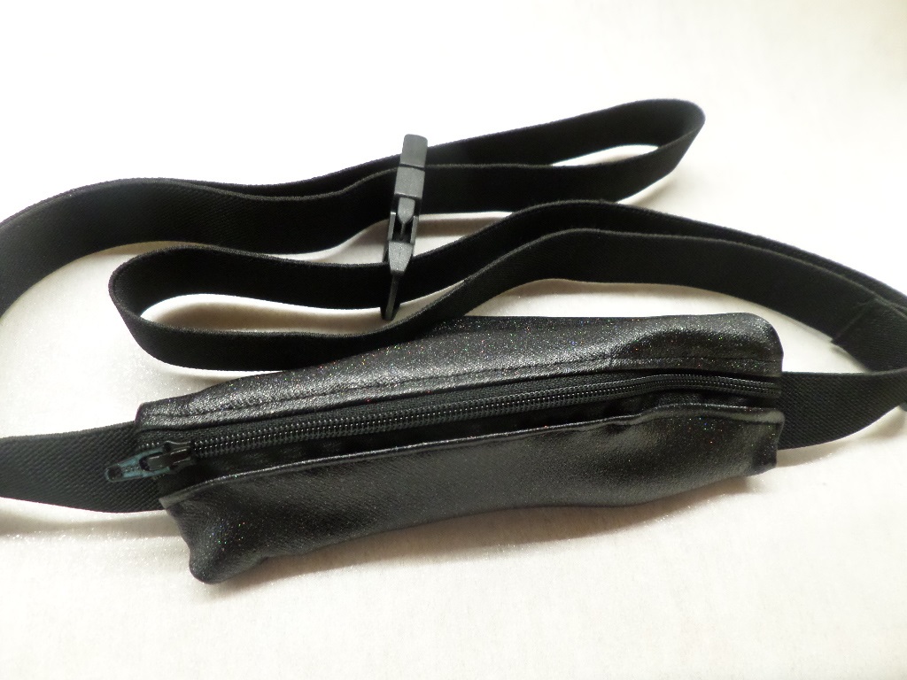 Shimmering Sparkles Black Slim Fit Insulin Pump Belt Spandex Shimmering Sparkles Black Slim Fit Insulin Pump Belt Spandex