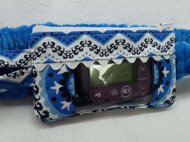 Blue Medallian & Chevron Scroll Insulin Pump Pouch Case Blue Medallian & Chevron Scroll Insulin Pump Pouch Case