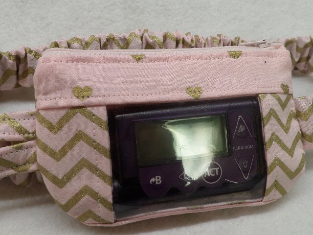 Gold Chevron & Hearts on Pink Insulin Pump Pouch For Girls Gold Chevron & Hearts on Pink Insulin Pump Pouch For Girls