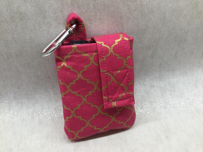 Gold Moroccan on Hot Pink Vertical Insulin Pump Holder Gold Moroccan on Hot Pink Vertical Insulin Pump Holder