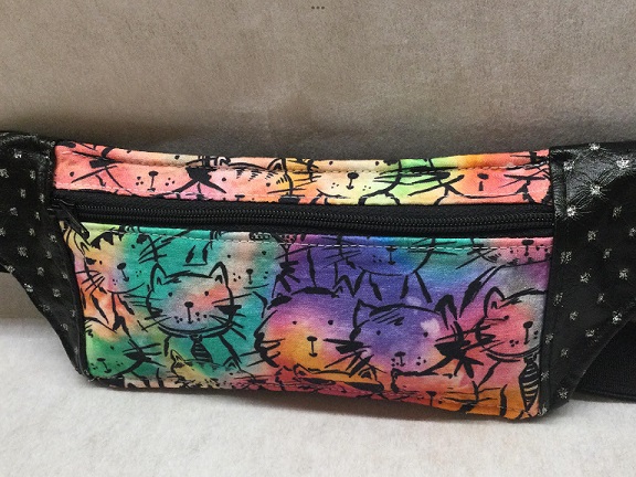 Insulin Pump Case Cool Cats with Faux Leather Insulin Pump Case Cool Cats with Faux Leather