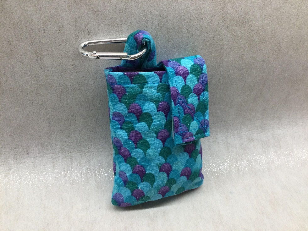 Mermaid Shimmer Scales Vertical Insulin Pump Pouch Mermaid Shimmer Scales Vertical Insulin Pump Pouch