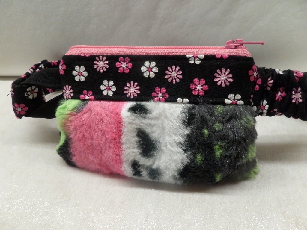 Minky Fur Animal Print Insulin Pump Pouch w/Ht Pink, Grn, Blk, W Minky Fur Animal Print Insulin Pump Pouch w/Ht Pink, Grn, Blk, W