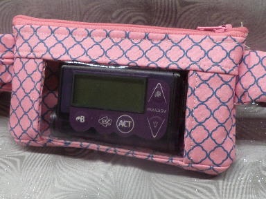 Pink Grey Moroccan Quatrefoil Insulin Pump Pouch Pink Grey Moroccan Quatrefoil Insulin Pump Pouch