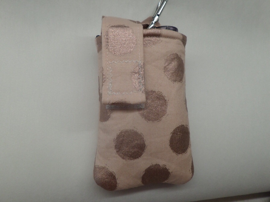 Rosegold Blush Metallic Dot Vertical Insulin Pump Pouch Rosegold Blush Metallic Dot Vertical Insulin Pump Pouch