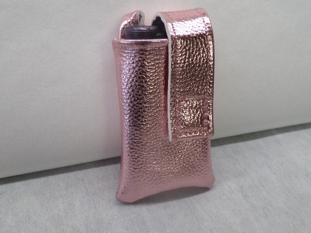 Rose Gold Embossed Faux Leather Vertical Insulin Pump Case Rose Gold Embossed Faux Leather Vertical Insulin Pump Case