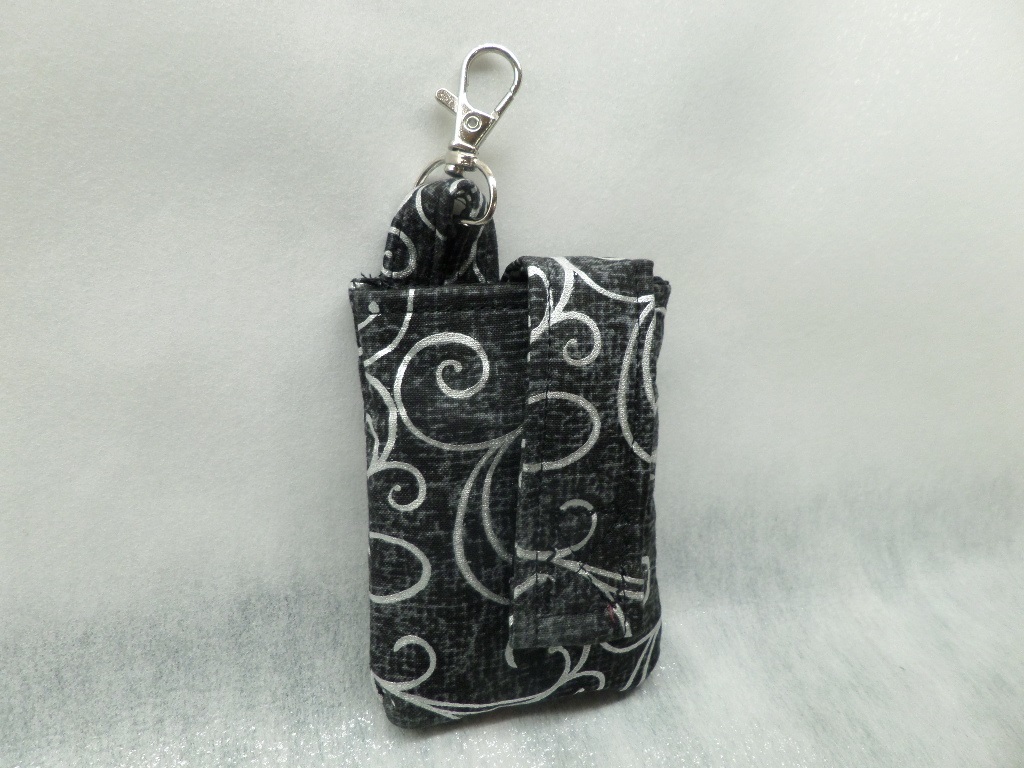 Silver Metallic on Black Vertical Insulin Pump Pouch Silver Metallic on Black Vertical Insulin Pump Pouch