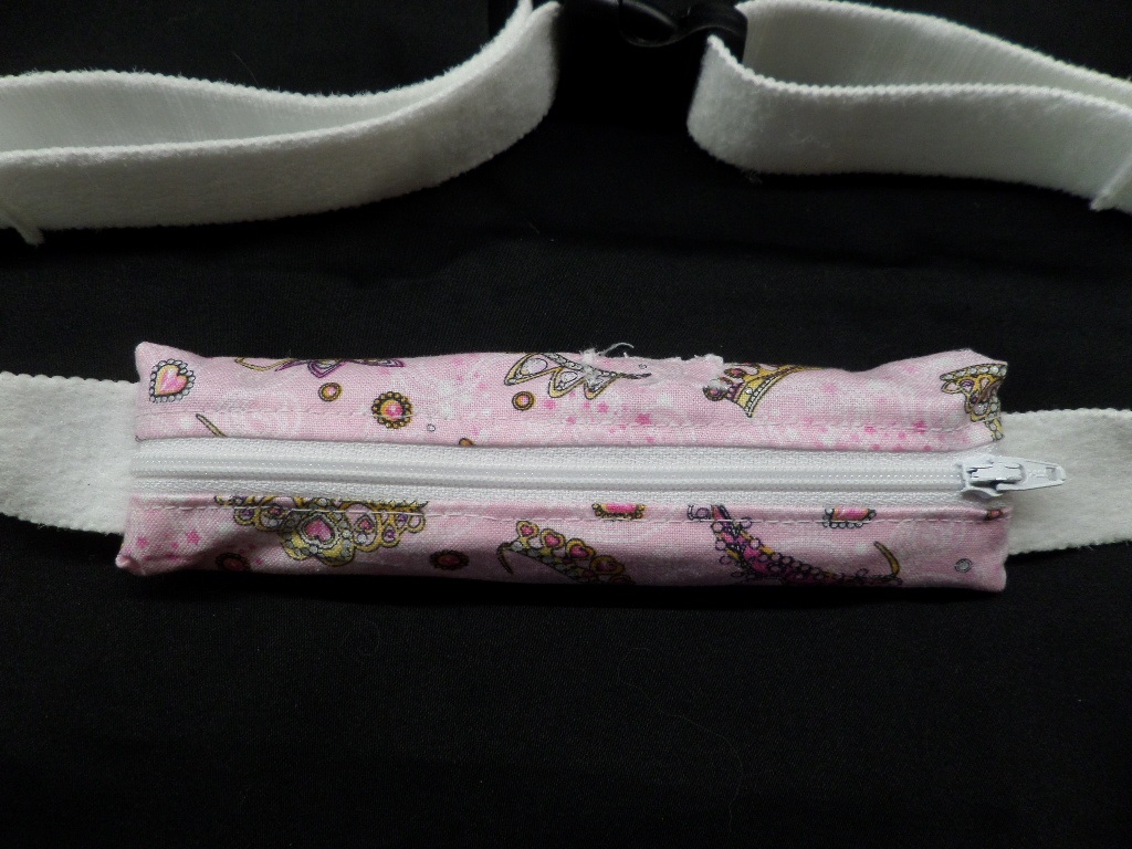 Slim Fit Sparkling Tiaras Insulin Pump Belt Slim Fit Sparkling Tiaras Insulin Pump Belt