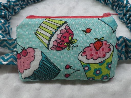 Insulin Pump Pouch in Turquoise Cupcakes & Metallic Chevron Insulin Pump Pouch in Turquoise Cupcakes & Metallic Chevron